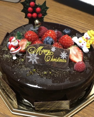 これどこのケーキか分かりますか 2年前のクリスマスに上野の松坂屋で買ったん Yahoo 知恵袋