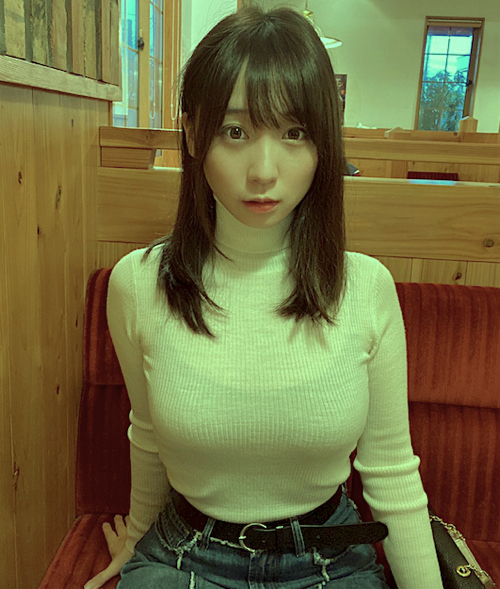 学生 着衣巨乳  草食速報