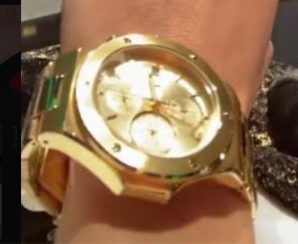 AVALANCHE CRYSTAL CARTER 腕時計　メンズ 田中樹着用 田中樹くんがつけている、金の腕時計どこのものか教えてください