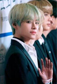 Btsや テヒョンに詳しい人に質問です この写真ってマスターさんの写 Yahoo 知恵袋