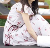 坂道ワンピースクイズ Part30 画像のワンピを着てる現役または 元 Yahoo 知恵袋