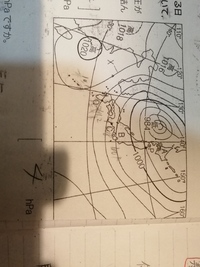 等圧線の太い線は何を意味しているのですか 等圧線は4hpa毎に実線で描かれ Yahoo 知恵袋