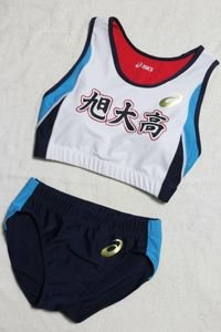 女子陸上のレーシングブルマって中に下着履くとはみでないですか 水着み Yahoo 知恵袋