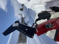 ワドーの除雪機を使ってますが、急にシューターが伸び切って ワドーの除雪機を使ってますが、急にシューターが伸び切って
