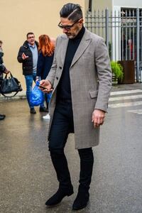 写真のような靴を探しています 詳しい方 教えていただきたいです Yahoo 知恵袋