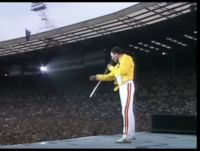 Queenのライブで Underpressure という曲を歌う前に え Yahoo 知恵袋