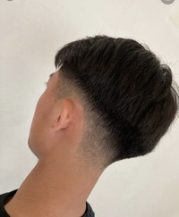 私の学校はツーブロックなどの異形な髪型が校則で禁止されています Yahoo 知恵袋