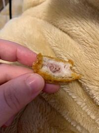 マックのナゲット5 6個食べてて気づいたのですがこれって生肉です Yahoo 知恵袋