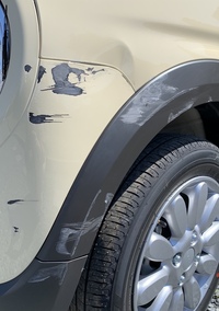 車のキズの修理代っていくらぐらいするものなんですか 車の後部に Yahoo 知恵袋