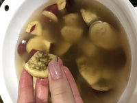 さつまいもを切って水につけたら黒くなってしまいました泣冷蔵庫で保存していた Yahoo 知恵袋