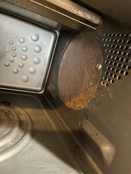 電子レンジの側面についてです。 - 今日レンジを久しぶりに拭き掃 