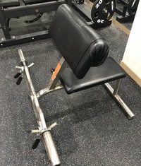 このトレーニング器具の名前を教えて欲しいです 営業時間外にジムに Yahoo 知恵袋