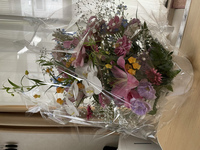 結婚祝いで頂いたお花ですが いくらくらいしそうですか お返しをし Yahoo 知恵袋