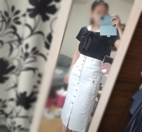 明日バイト面接があって服に悩んでいるんですがこの服で大丈夫ですか Yahoo 知恵袋