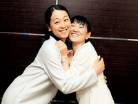 伊藤みどりさん現役時代に顔の大きさを弄られていたけど、浅田真央さんて、みどりさんよりも大きいですよね?
身長を考慮しても大きいですよね? 