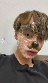 コムドットやまとのこの髪色って美容室でなんてオーダーすればできますか Yahoo 知恵袋