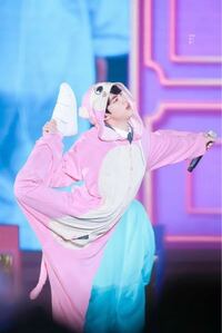 Bts ジン君の写真を求めています 私はジン君の可愛いなと思う画像を集 Yahoo 知恵袋