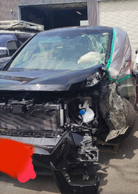 この車の車種と どのような事故か何となくわかる方いらっしゃいます Yahoo 知恵袋