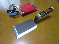 この道具は何ですか おそらく園芸や林業で使う道具だと思います 鉈のような片 Yahoo 知恵袋