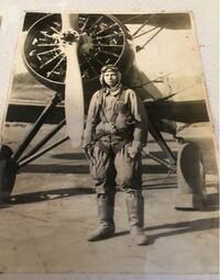 終戦記念日なので 写真は私の祖父なのですが、後ろに写ってる航空機は何というものですか？