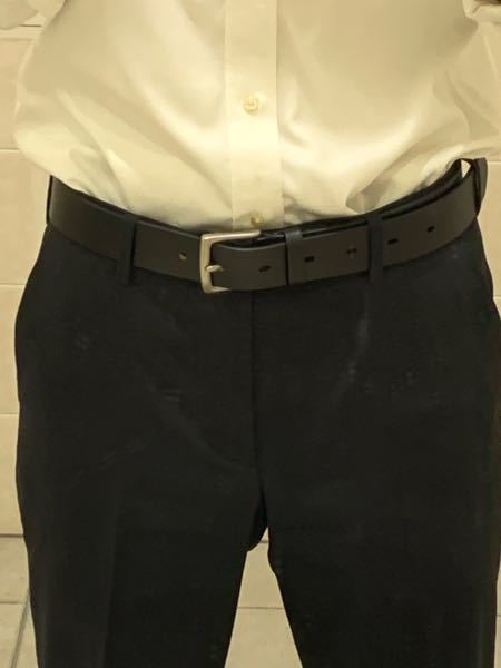 なんだろう、なんか変？（ベルト） - ベルトがでかすぎるのかな なんかのベルト