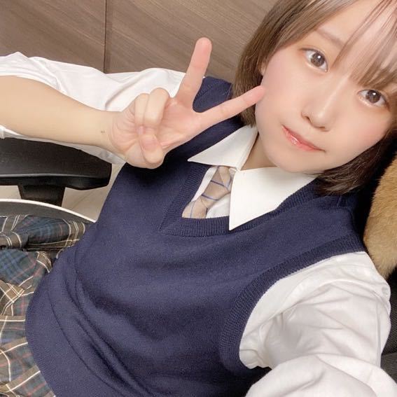 【激レア】　はつめ　Hatsume 写真　サイン 美人プロゲーマーのはつめさんのツイート画像です。 - はつめさん