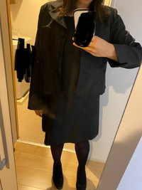 明日お通夜に行くのですがこの格好はまずいでしょうか 写真だと分か Yahoo 知恵袋