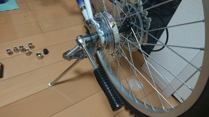 15mmコマラチェットレンチを - 使いナットを外そうとしているのですが 