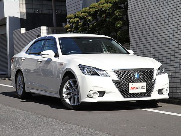 大学生です。中古で走行距離が8万キロくらいのCROWN』 トヨタ