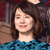 今日10月3日は女優の石田ゆり子さんの52回目のお誕生日です 石田ゆり子さ Yahoo 知恵袋