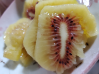 職場で赤いキウイを頂いたのですが 頂いて4日程経ってしまいました Yahoo 知恵袋