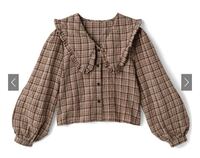 高校生です 友達と遊びに行く時の服装です この服にボトムスは何を合わせ Yahoo 知恵袋