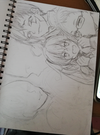 途中のイラストなんですが紙いっぱいに推しキャラを描きたいと思っています。ですが空白の部分をどうするか迷っています。良ければ知恵をお貸しください。もしよろしければ顔の向きや何体描くのか等もお教え下さい。 お願いします＜(_ _)＞