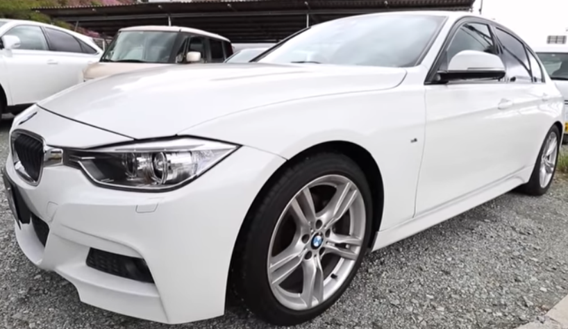 BMW3シリーズ320dスポーツ( - 2013年式走行距離3万... - Yahoo!知恵袋