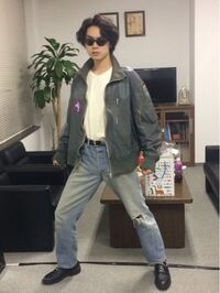 この写真で菅田将暉さんが着用されているデニムのメーカー