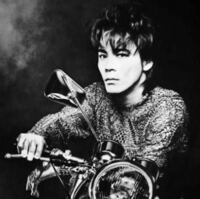 氷室京介と写っているこのバイクの車名は何ですか Sr400 Yahoo 知恵袋