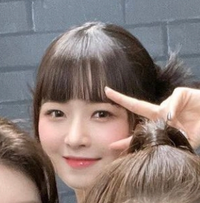 この子は誰かわかる人いますか 尾形春水ちゃんかなと思ったのですが Yahoo 知恵袋