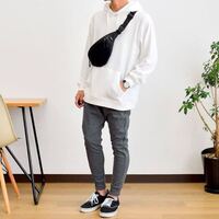 シンプル な 服 売っ て ない