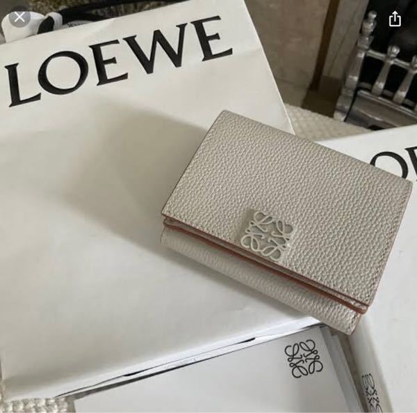 お値下げしました、この値段で大丈夫な方はご購入ください。 ロエベ 財布 最終値下げ ロエベハウル カルシファー 財布 限定版｜Yahoo