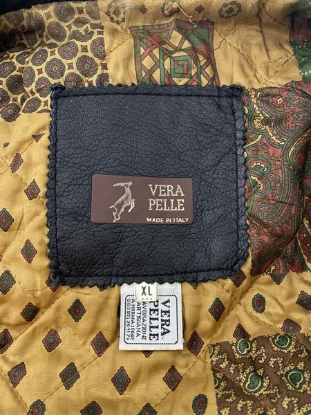 先日、古着屋で下記の画像のタグがついたレザージャケットを購入しました。 こちらはVERA PELLEというブランドで間違いないでしょうか？
