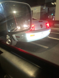 先日 運転中 隣に停車した車が外車で見たことがないロゴのエンブレ Yahoo 知恵袋