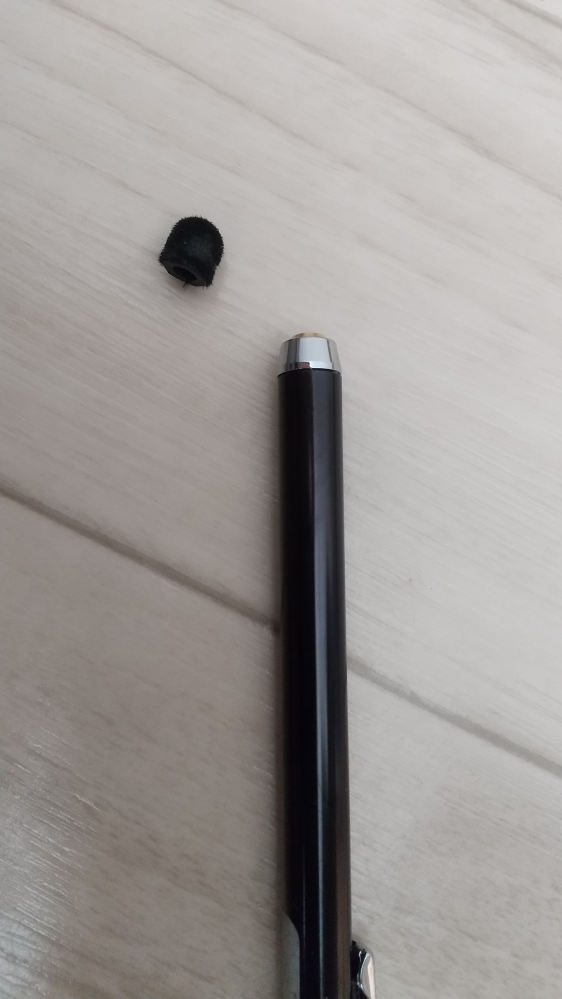タッチペンの先が抜けてしまいました。どうすれば直せますか これは学校のタッチペンなので直したいです