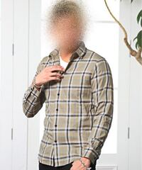 ズボンにinするシャツとしないシャツの見分け方は ファッショ Yahoo 知恵袋