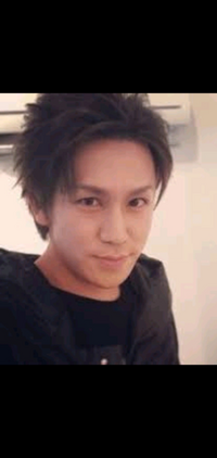 この男性のイケメン度は中の上ぐらいですか ふつう Yahoo 知恵袋