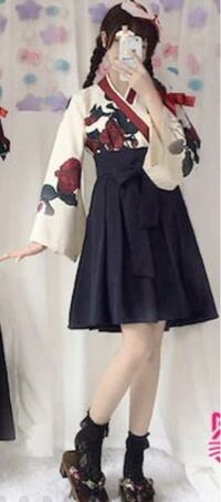 Kpopの曲を探してます 写真の様な形の服を着て踊ってるmv Yahoo 知恵袋