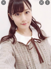 この写真のような前髪にするにはどうやってセットすればいいですか Yahoo 知恵袋