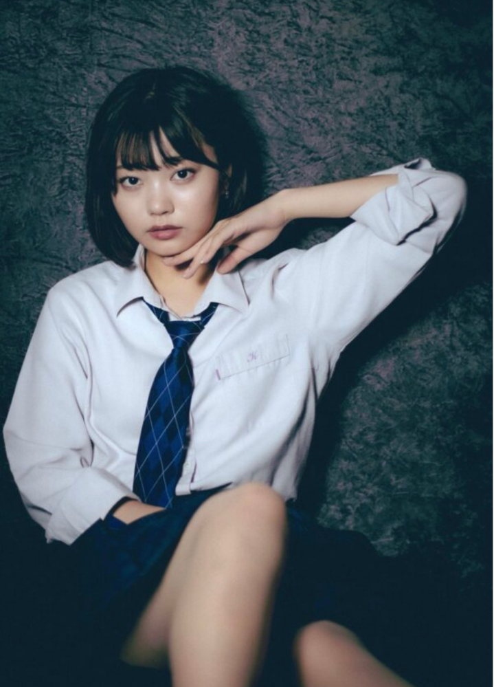 乃木坂5期生の中西アルノ 制服から高校は共立女子高校かと、、 どうでしょうか？ ネクタイは完全...