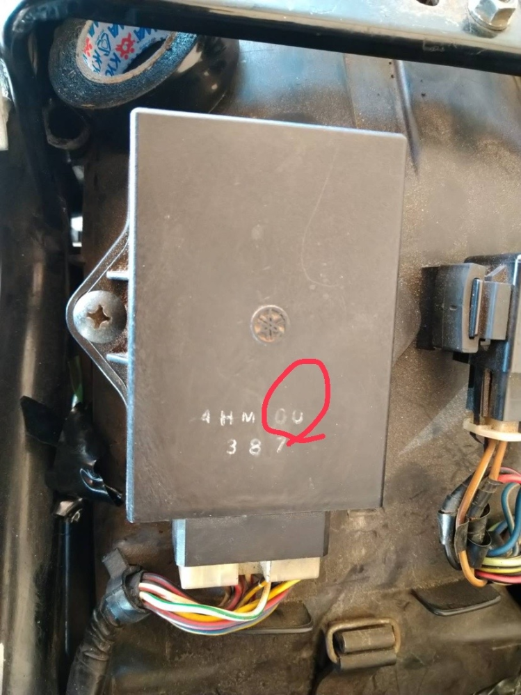 XJR4004HMのイグナイターについてなのですが型式の最後の0 XJR4004HMのイグナイターについてなのですが型式の最後の0