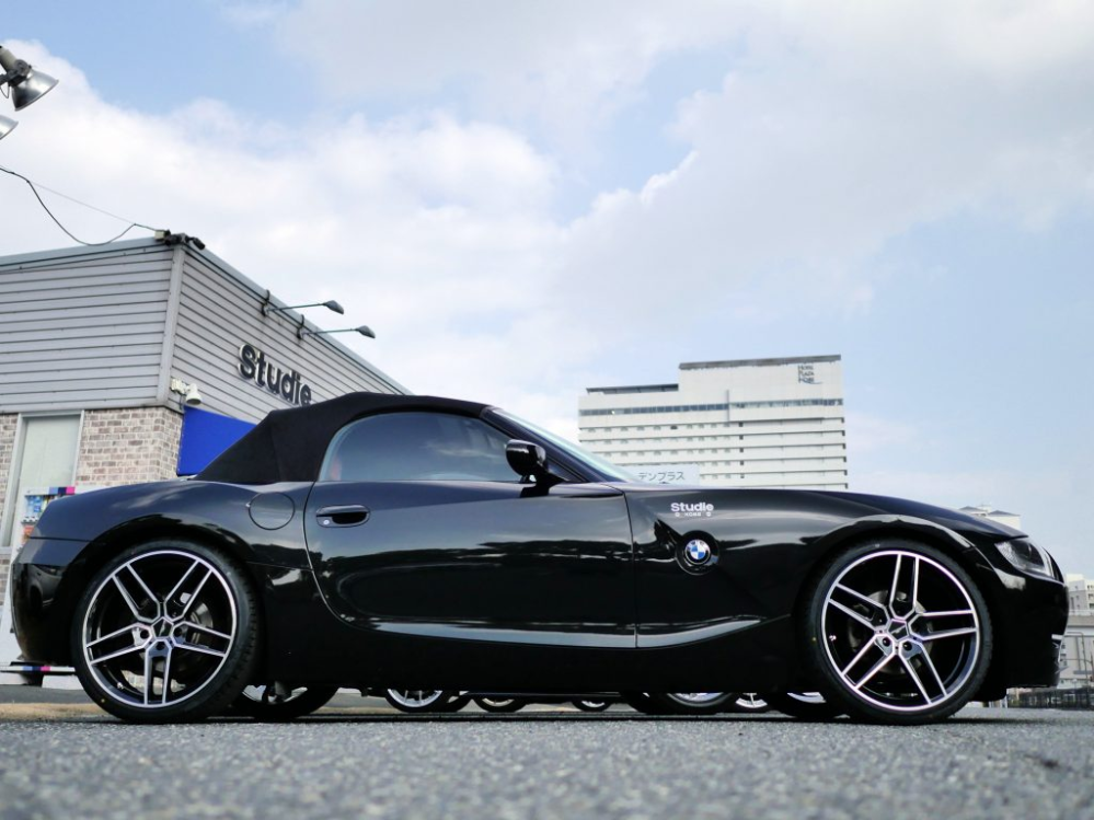 BMWの初代Z4（E85）って良く無いですか？ - クリスバング - Yahoo