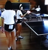 卓球は女子はパンツで練習していたのですか？それともレオタードの上に体操着ですか？ 